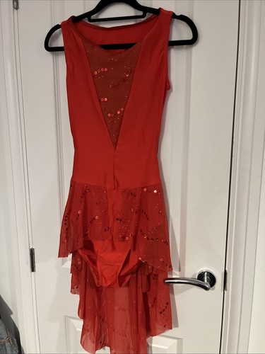 Size red dance - size, 5
